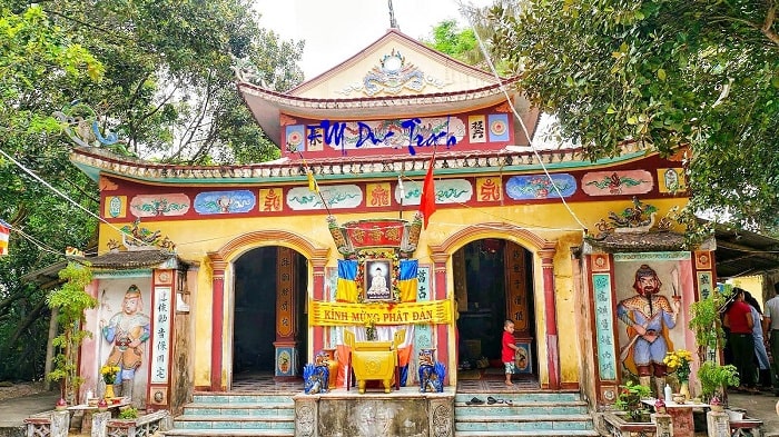 Chùa Quan Âm Tự là một trong những ngôi chùa nổi tiếng ở Quảng Bình 