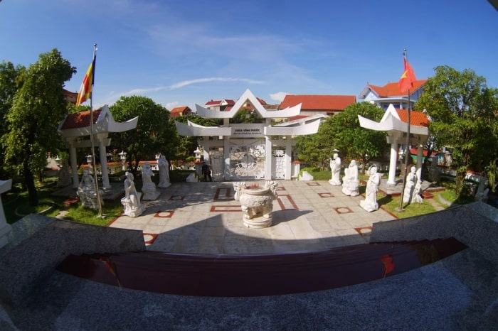 Chùa Vĩnh Phước là một trong những ngôi chùa nổi tiếng ở Quảng Bình 