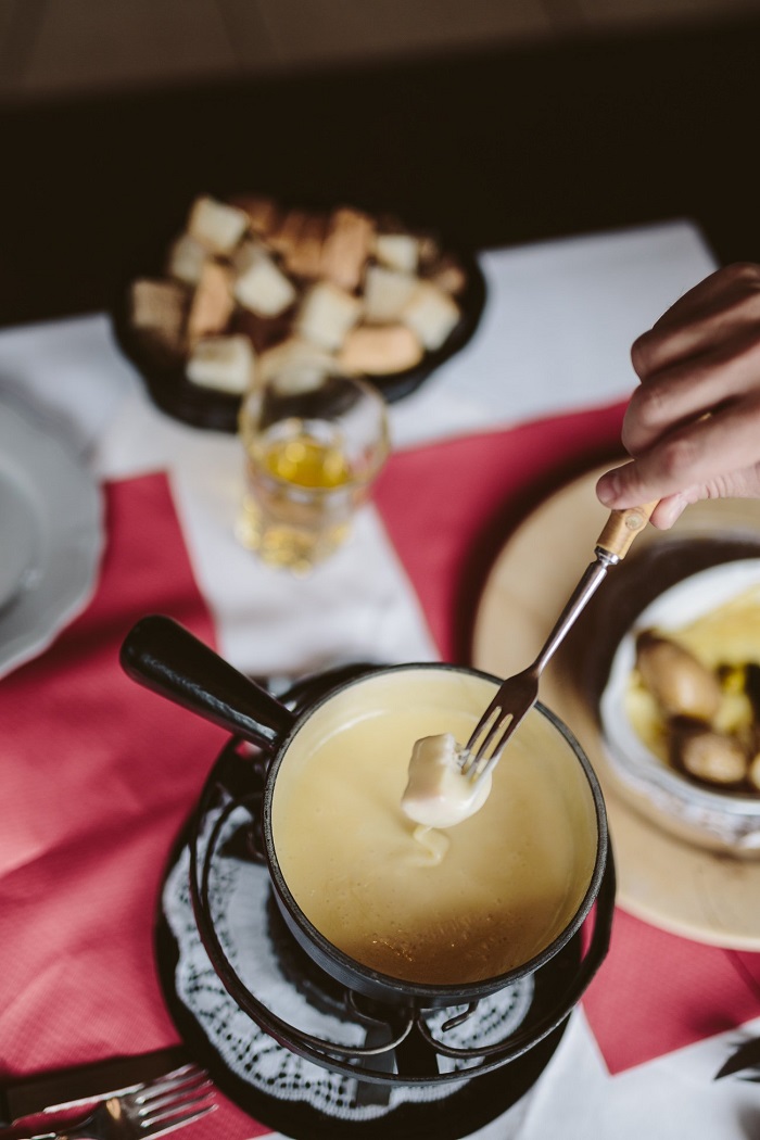 Warm fondue for a winter day - Wengen Village