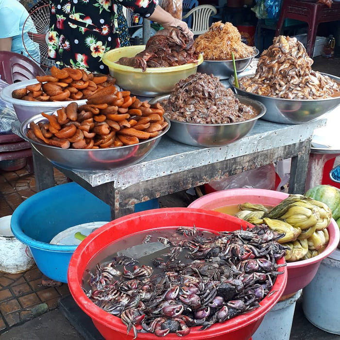 Hau Giang Nga Bay Floating Market - Fresh seafood sản