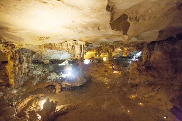 Thien Canh Son Cave - unique beauty