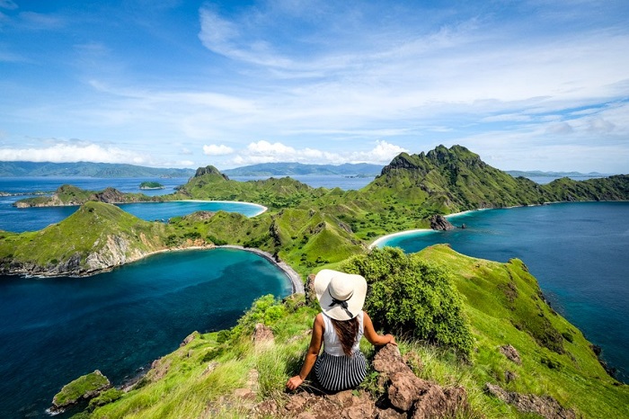 Quang cảnh Đảo Padar nổi tiếng trong Vườn quốc gia Komodo - Đảo du lịch ở Indonesia