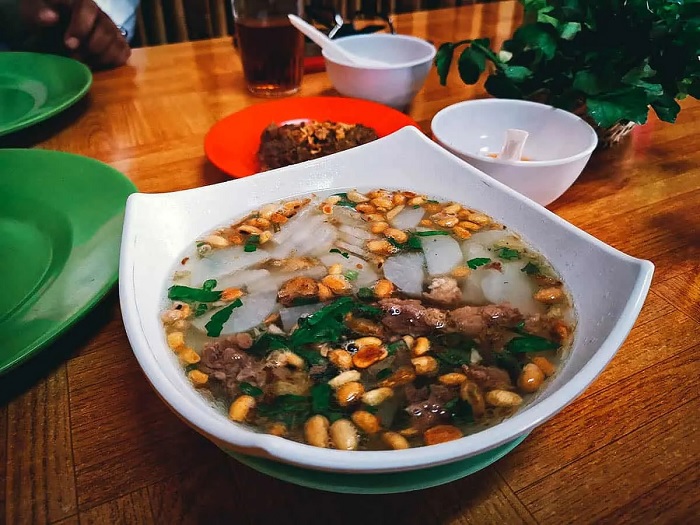 Món Soto - ăn gì ở Bandung
