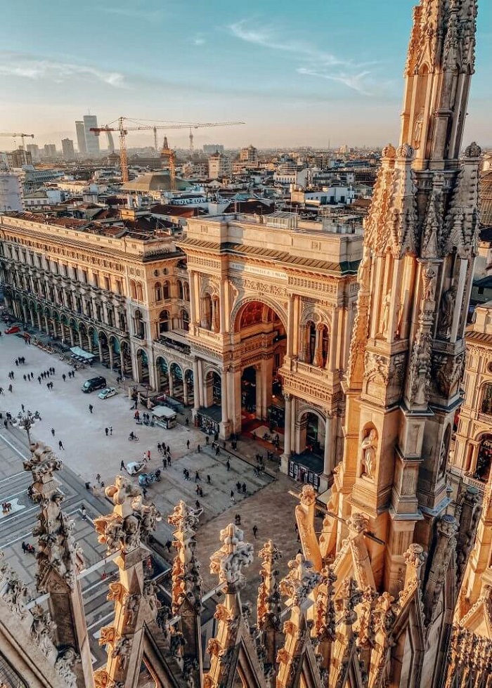 Toàn cảnh thành phố Milan nhìn từ tầng thượng địa điểm du lịch đẹp nhất ở Milan