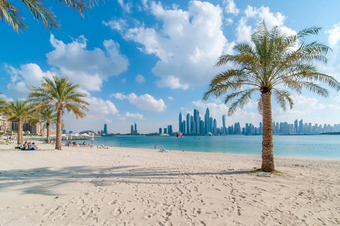 Bãi biển Jumeriah bãi biển đẹp nhất ở Dubai