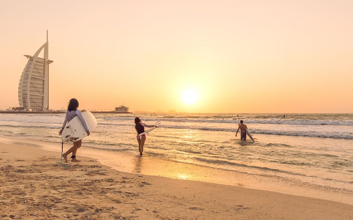 Bãi biển Umm Suqeim là một niềm vui hoàn hảo cho các giác quan và tâm hồn. bãi biển đẹp nhất ở Dubai