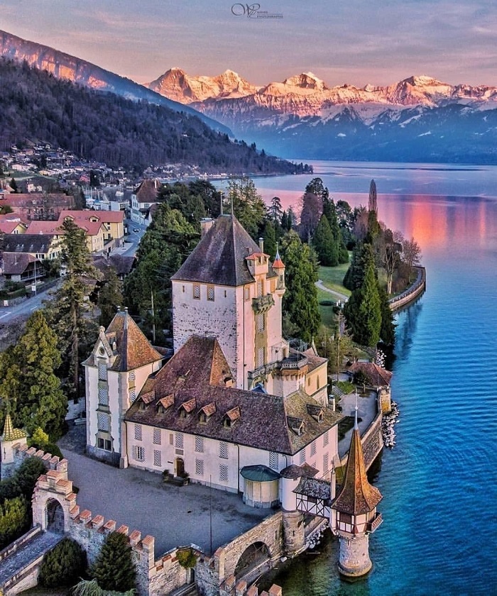 Lâu đài Oberhofen những lâu đài đẹp nhất Thụy Sĩ