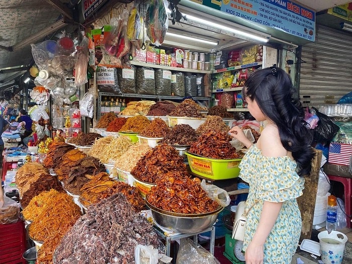 Đi chợ Cồn Đà Nẵng nên mua gì về làm quà?