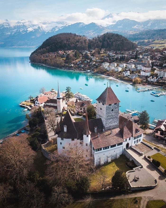 Lâu đài Spiez những lâu đài đẹp nhất Thụy Sĩ