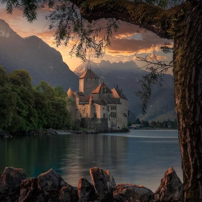 Lâu đài Chillon những lâu đài đẹp nhất Thụy Sĩ