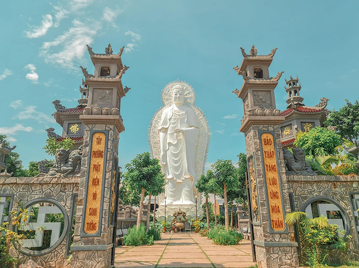 Ngôi chùa có bức tượng Phật hai mặt- Chùa Linh Ẩn An Giang