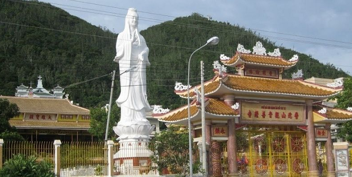 Những địa điểm tâm linh ở Côn Đảo - Thiền Viện Chơn Không