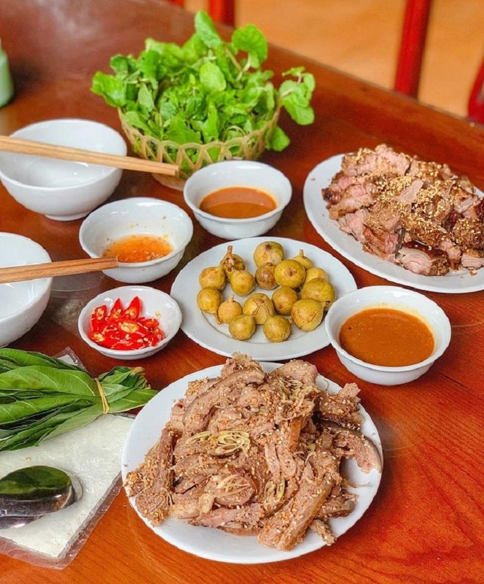 Ninh Binh tourism in June - mountain goat meat