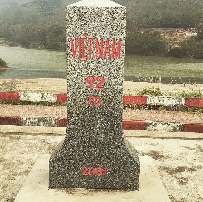 Lung Po Lao Cai - where there are 2 sacred landmarks
