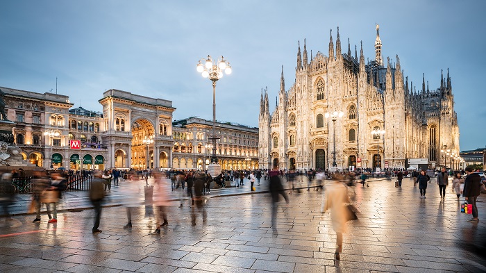 Quảng trường Piazza del Duomo địa điểm du lịch đẹp nhất ở Milan