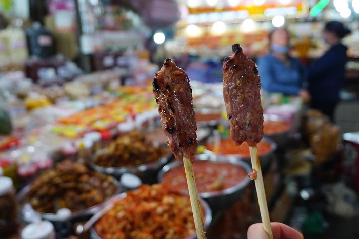  Ăn gì khi đến chợ Cồn Đà Nẵng? 