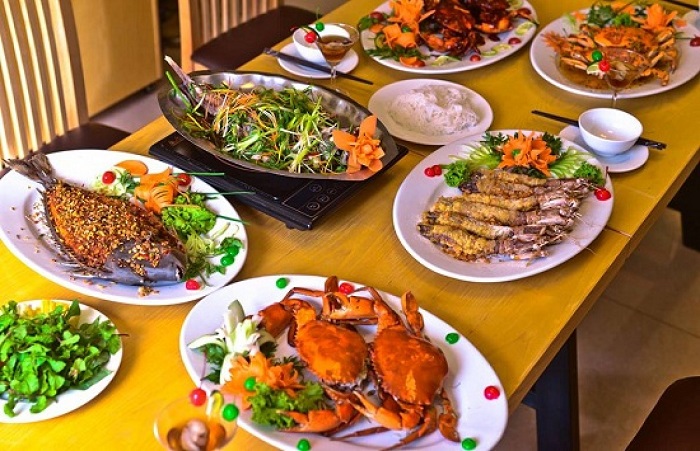 quán hải sản ngon ở Thanh Hóa - nhà hàng Tý Tâm