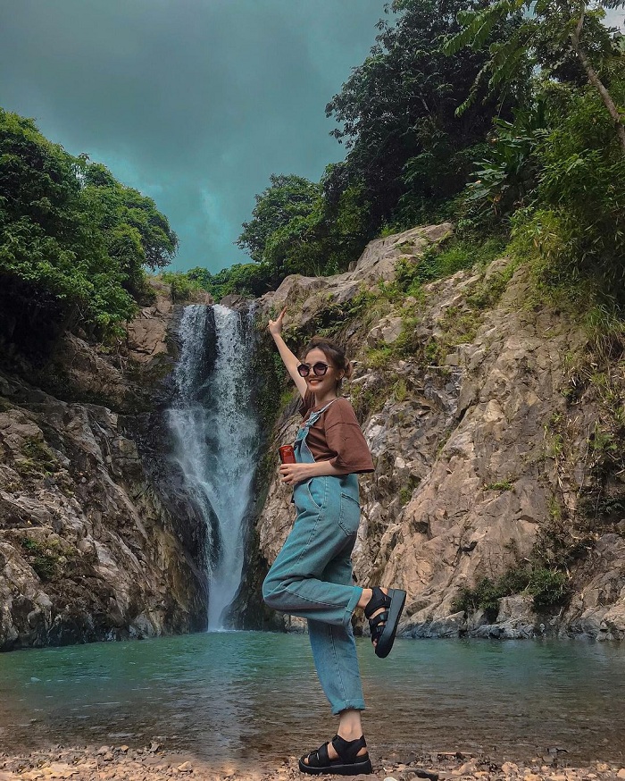 Khuon Tat Waterfall is a beautiful waterfall in Thai Nguyen