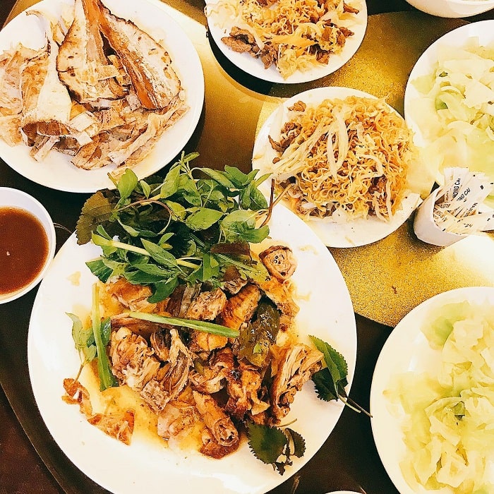 trải nghiệm ở Quảng Ninh - food tour