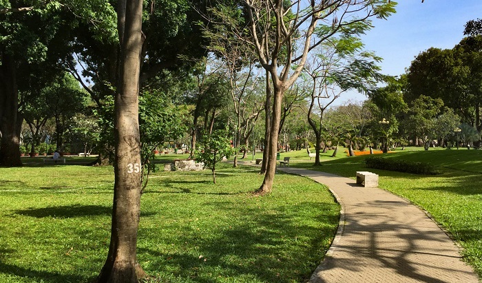 Công viên Gia Định Sài Gòn thu hút du khách dịp cuối tuần
