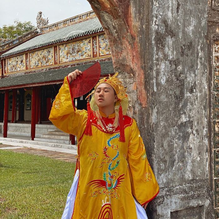 Hành lang đại Nội điểm chụp ảnh cổ phục đẹp ở Huế 