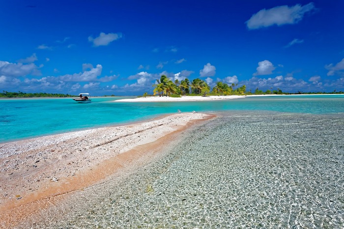Một bãi biển thiên đường trên đảo Ahe Quần đảo Tuamotu