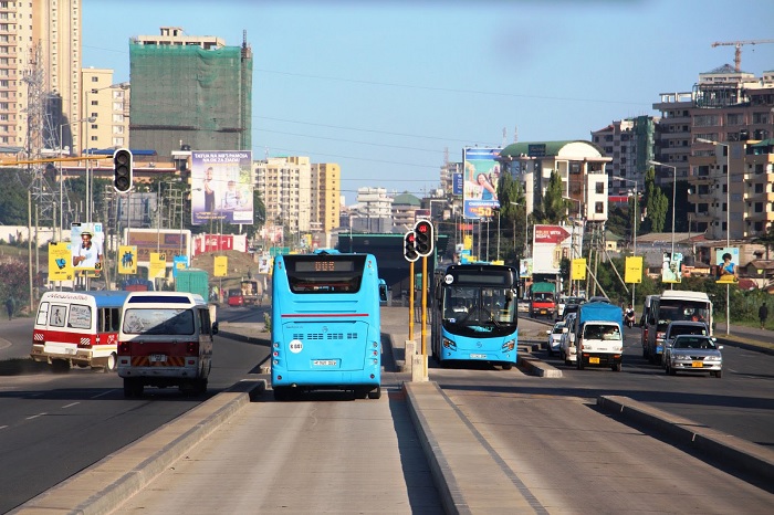 Xe buýt trong thành phố ở Tanzania du lịch Tanzania