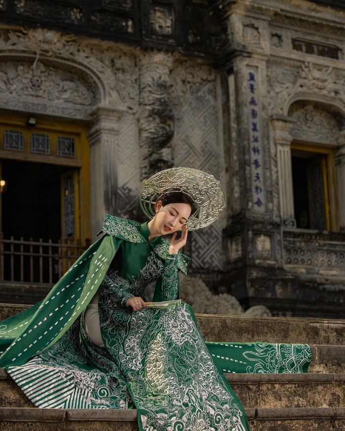 Lăng Khải Định điểm chụp ảnh cổ phục đẹp ở Huế 