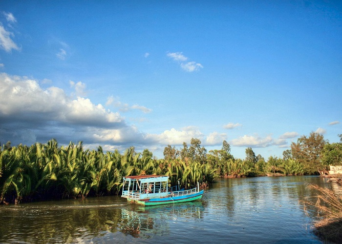 Nét đặc trưng văn hoá sông nước ở Cà Mau qua kênh rạch