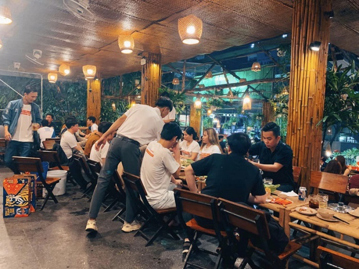 Quán ăn ngon gần công viên Hoàng Văn Thụ - Beer 4000 - Quán 437