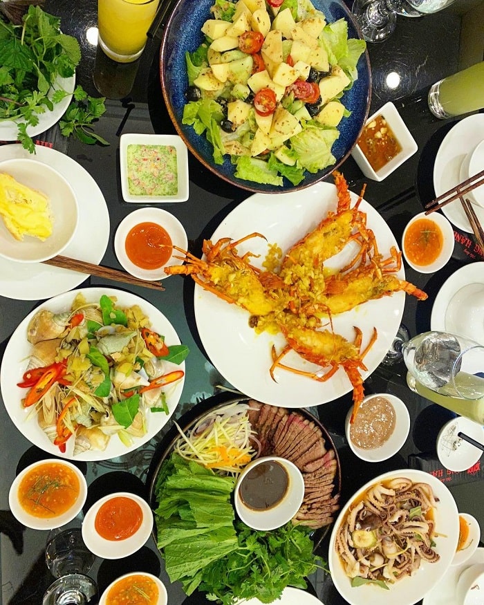 Ha Long delicious restaurant - Hong Hanh restaurant 3
