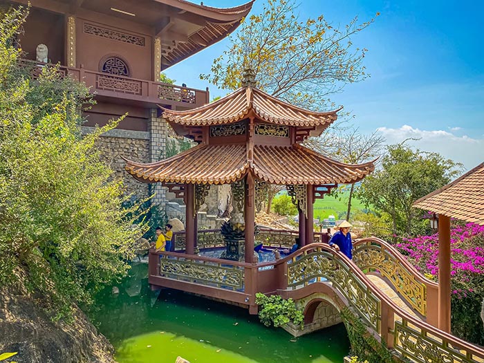 địa điểm du lịch Châu Đốc - Tham quan chùa Hang