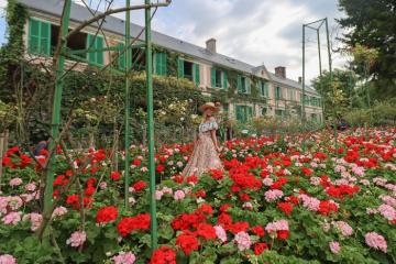 Ngắm nhìn khung cảnh đẹp như tranh vẽ trong khu vườn của Monet tại Giverny