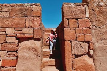 Đến thành phố Tiwanaku Bolivia tham quan tàn tích của nền văn minh Andean