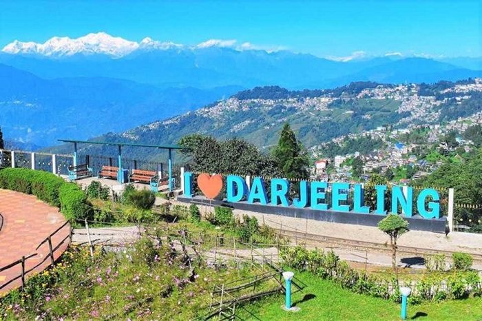 Đồi Tiger mang đến tầm nhìn tuyệt đẹp ra Núi Kanchandzonga - Du lịch Darjeeling