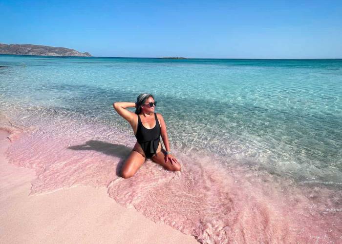 'Ngây ngất' trước sắc hồng ngọt ngào ở bãi biển Elafonisi Hy Lạp