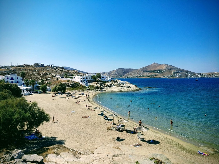 Bãi biển Piperi ở Hòn đảo Paros Hy Lạp