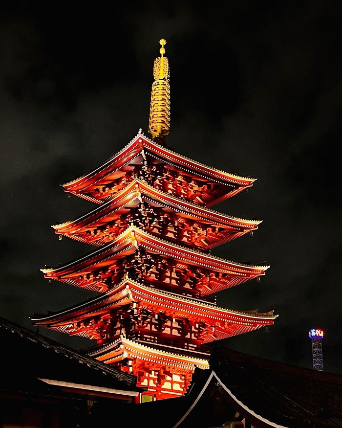 Phố cổ Asakusa là một trong những phố cổ nổi tiếng nhất châu Á nằm tại Nhật 