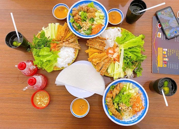 quán ăn vặt ở Bắc Giang - Nem Nướng Phượng