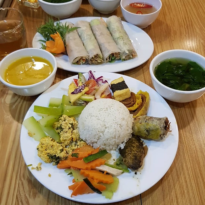 quán chay ngon quận Tây Hồ - Loving Hut