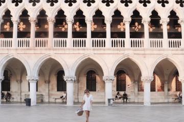 Tham quan cung điện Doge Venice phong cách gothic nhìn ra kênh đào Venice