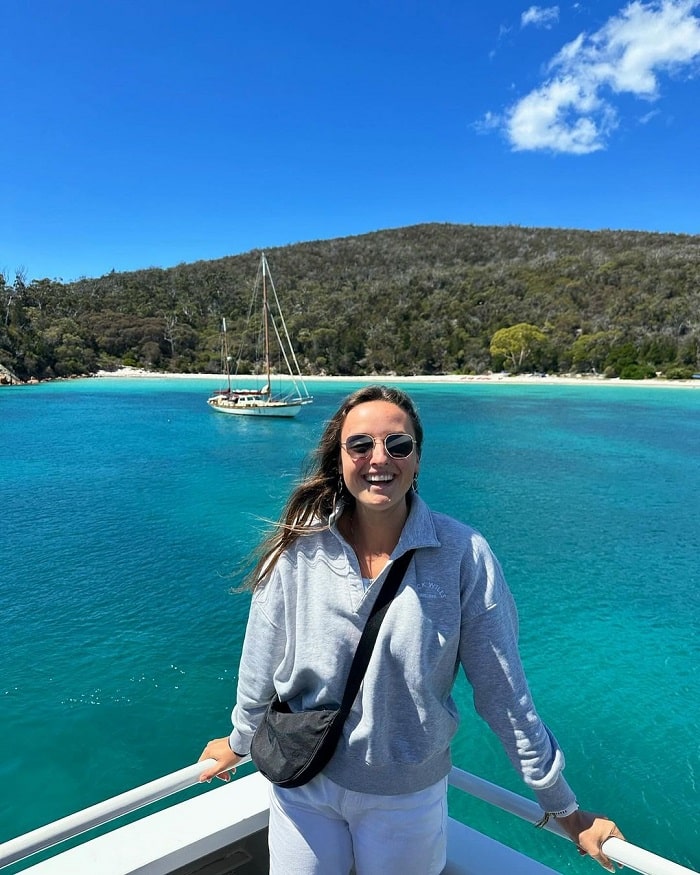 Tham quan vịnh Wineglass khi đến vịnh Coles Úc