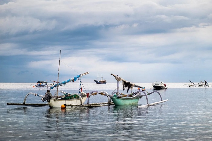 Thư giãn ở bãi biển Senggigi Indonesia