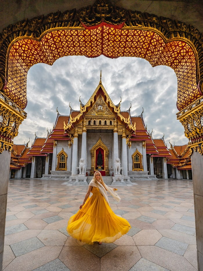 Tham quan chùa Wat Benchamabophit Bangkok