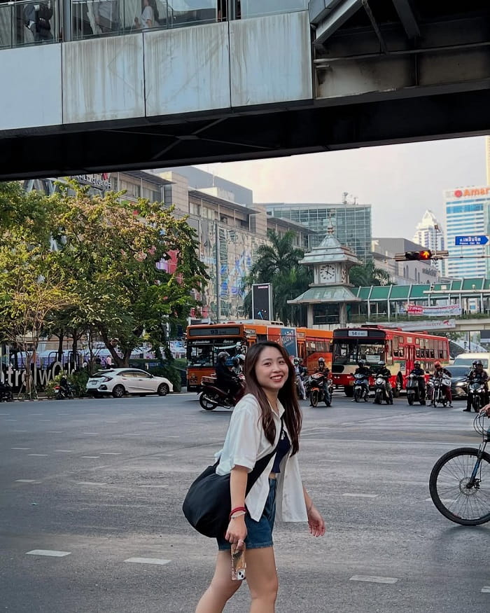 Cầu may tại đền Erawan Bangkok Thái Lan