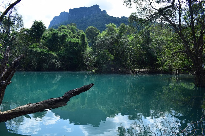 Chiêm ngưỡng hồ Khoun Kong Leng Lào