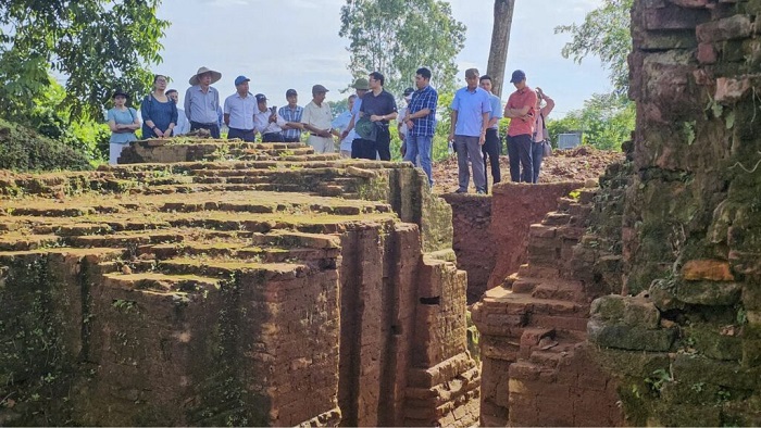 Tham quan thành cổ Châu Sa Quảng Ngãi 
