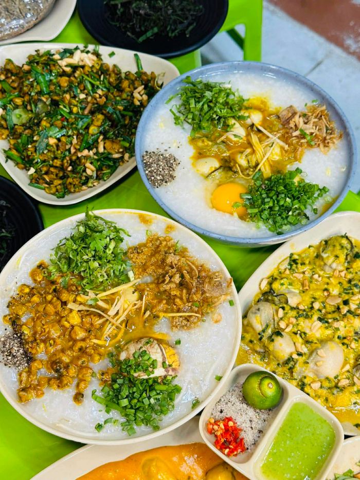 cháo hàu Lăng Cô quán hậu