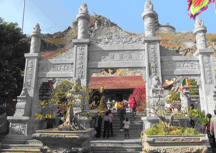 Bach Dang Giang relic area 