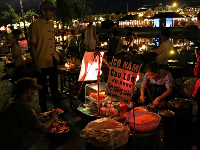 Top món mì châu Á ngon nhất gọi tên bún riêu và cao lầu Việt Nam